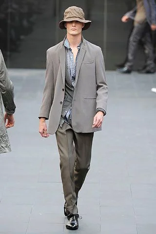 Look 25